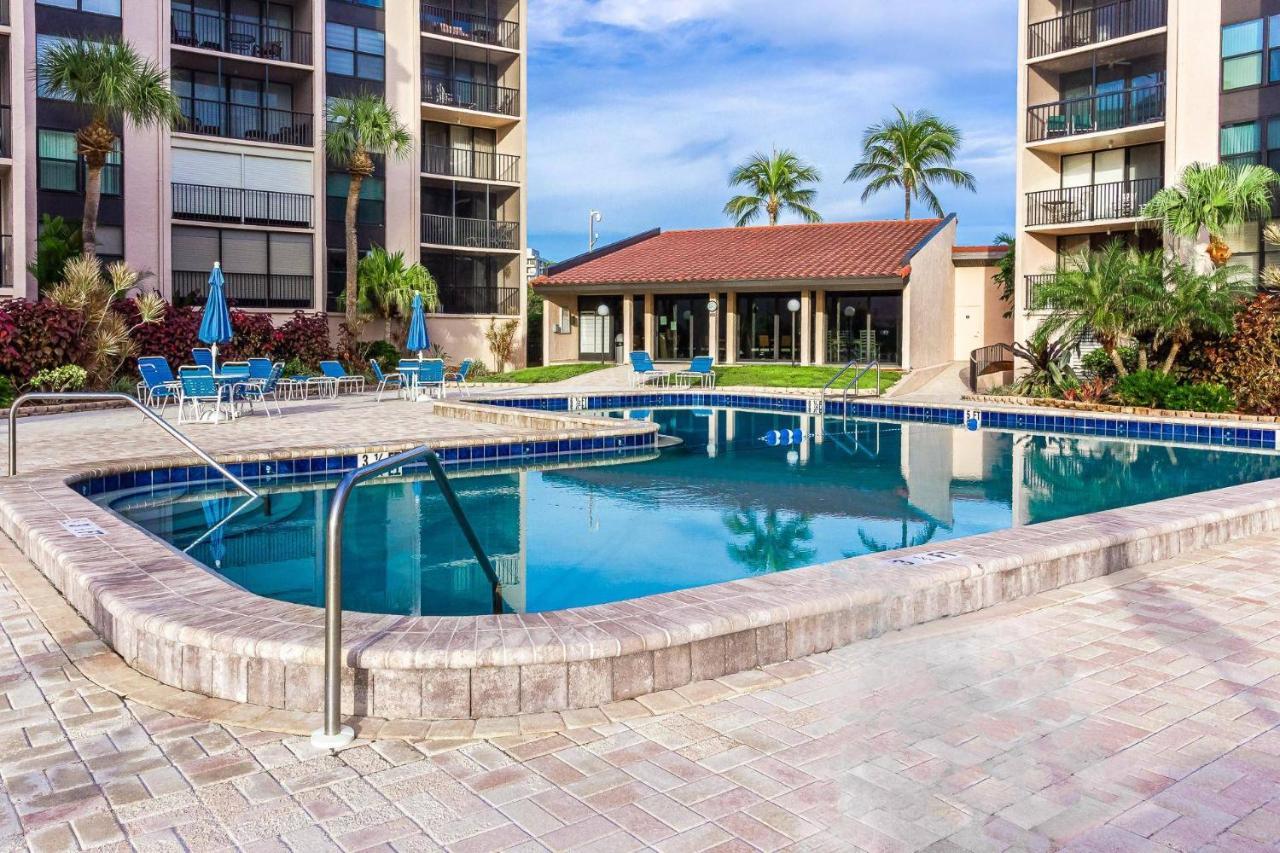 Siesta Breakers Penthouse On The Beach Sarasota Exterior photo